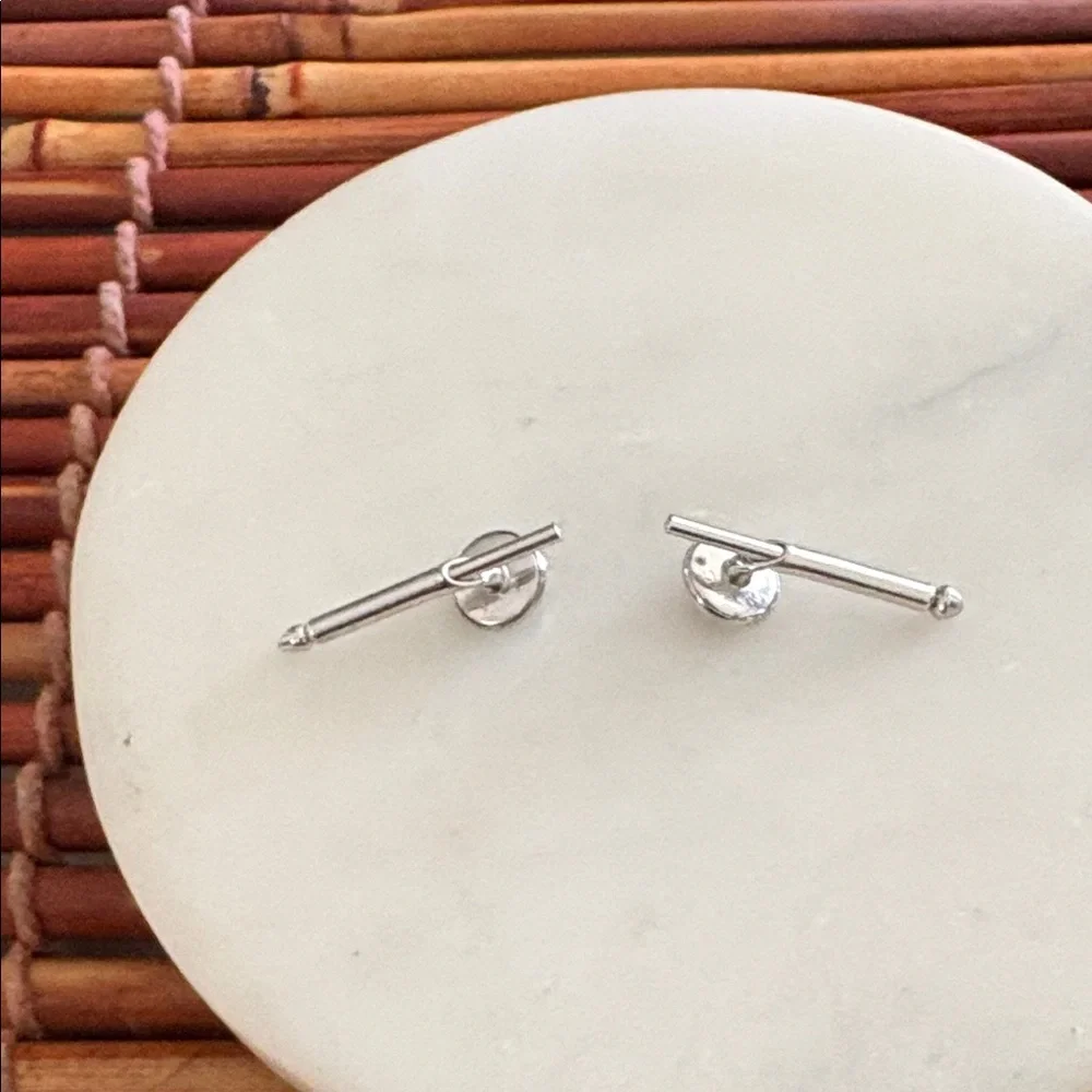 SWANK Elegant Silver and Black Shirt Studs Pipe Stem